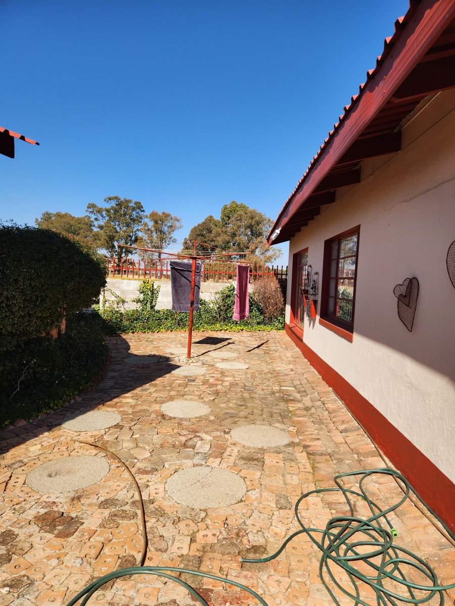 7 Bedroom Property for Sale in Hennenman Free State